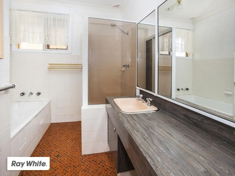 1 Holt Street, Kiama Downs NSW 2533