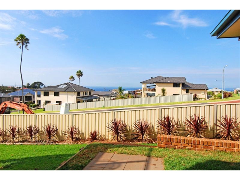 9 Price Avenue, Kiama NSW 2533
