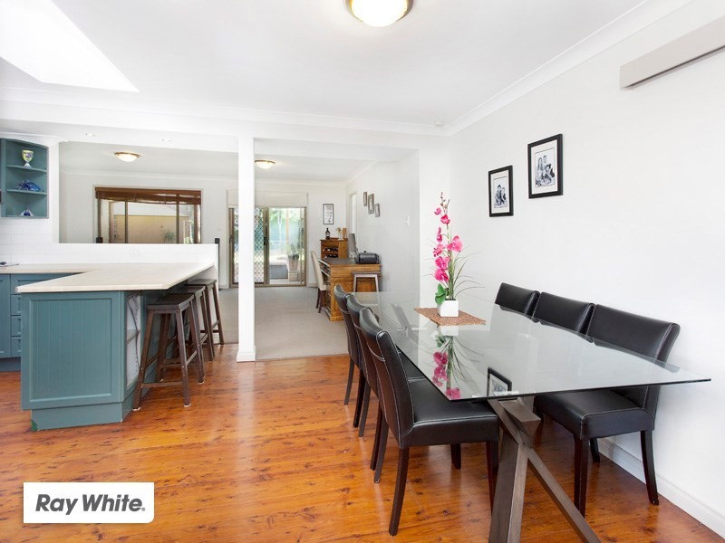 27 Barton Drive, Kiama Downs NSW 2533
