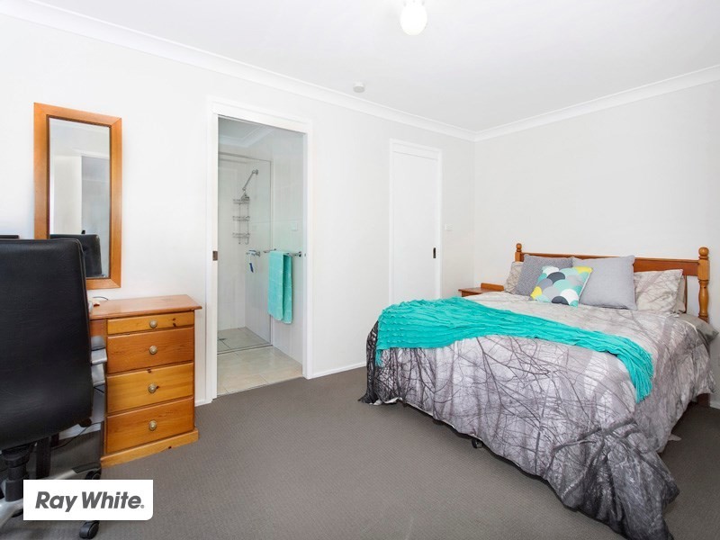 27 Barton Drive, Kiama Downs NSW 2533