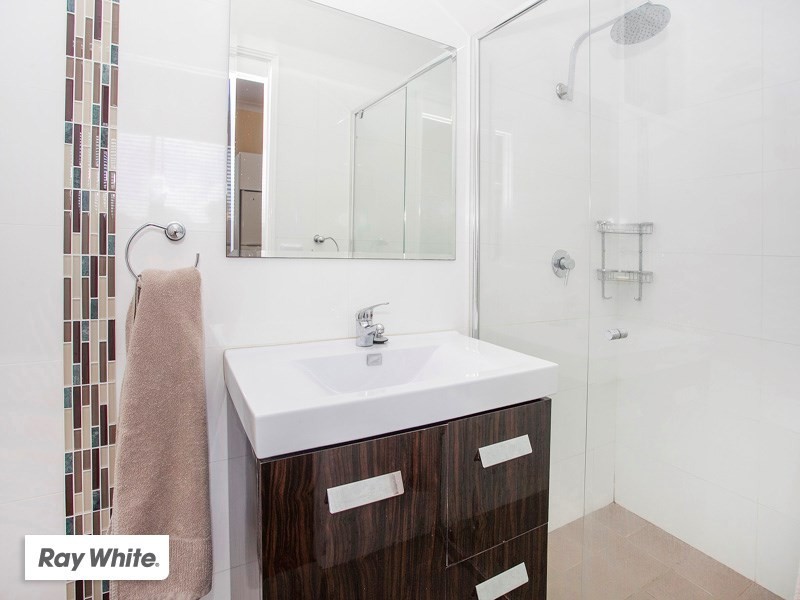 27 Barton Drive, Kiama Downs NSW 2533