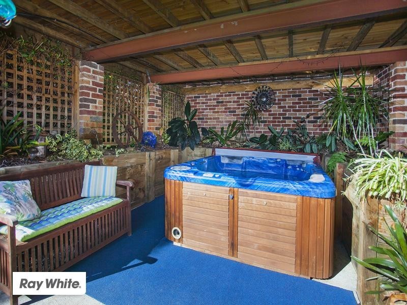 44 Natan Place, Cordeaux Heights NSW 2526