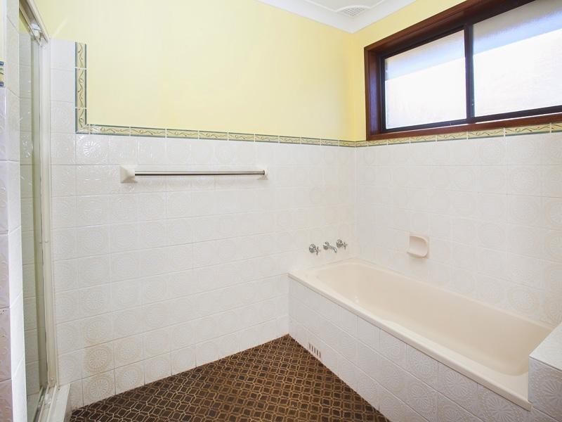 37 Kiarama Avenue, Kiama Downs NSW 2533