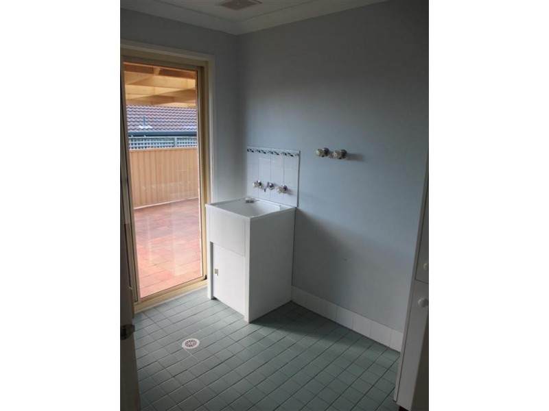 10 Tully Crescent, Albion Park NSW 2527