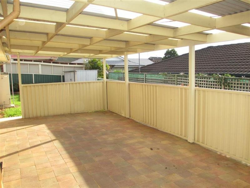 10 Tully Crescent, Albion Park NSW 2527