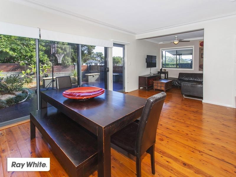 128 Riverside Drive, Kiama Downs NSW 2533