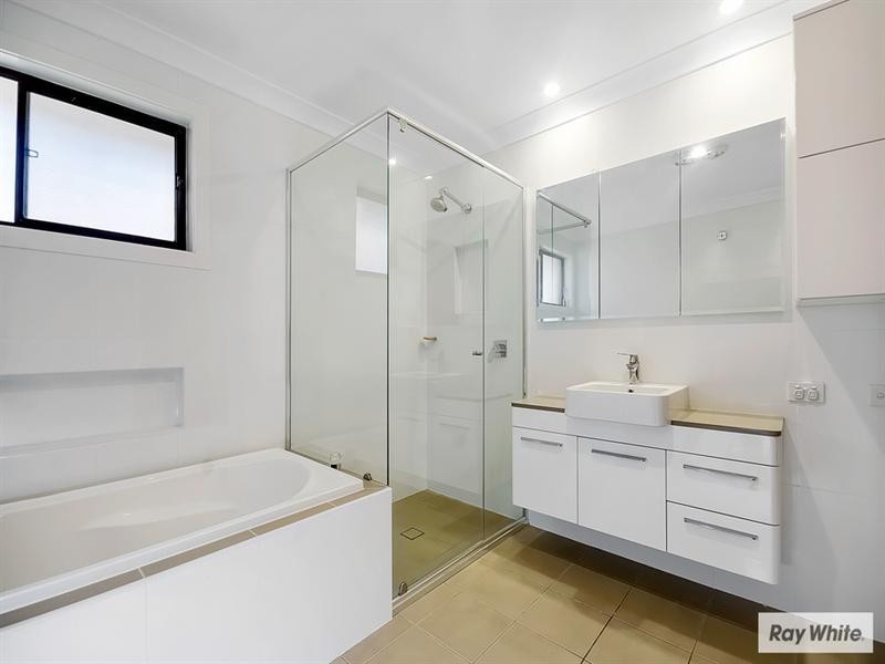 8 Eureka Avenue, Kiama Downs NSW 2533