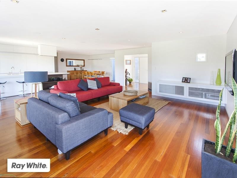 12 Iluka Crescent, Kiama Downs NSW 2533