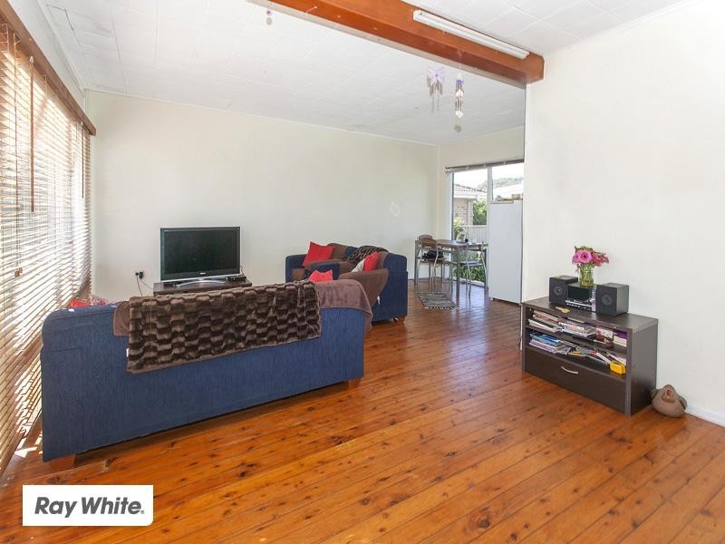 24 South Kiama Drive, Kiama Heights NSW 2533