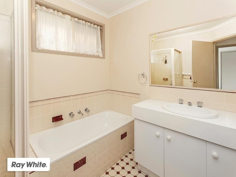 36 Hollings Drive, Kiama Downs NSW 2533