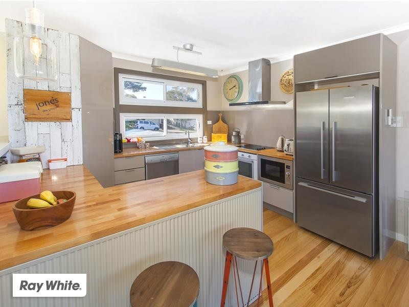 18 Anembo Crescent, Kiama Heights NSW 2533