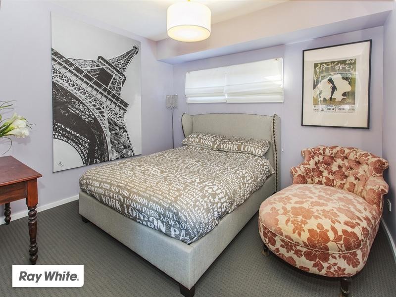 18 Anembo Crescent, Kiama Heights NSW 2533