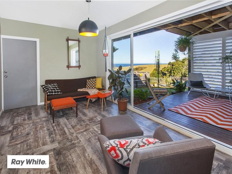 18 Anembo Crescent, Kiama Heights NSW 2533