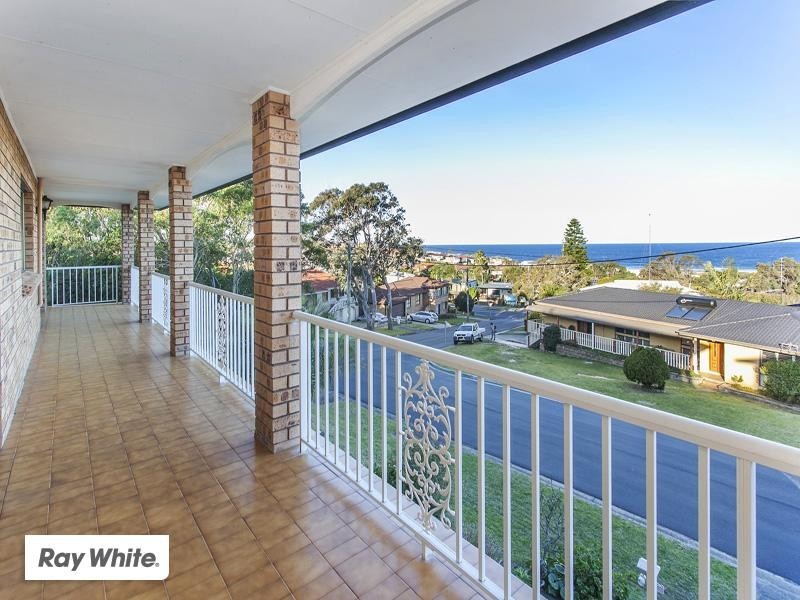 13 Clarke Street, Kiama Downs NSW 2533