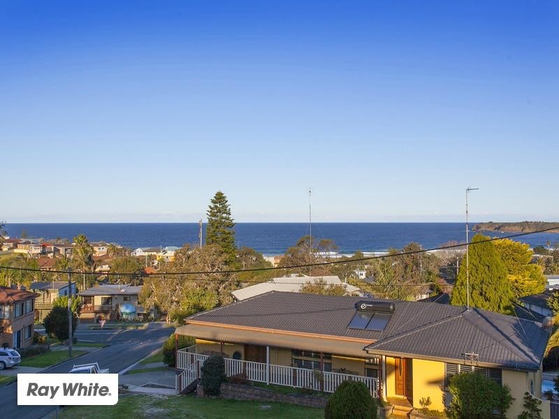 13 Clarke Street, Kiama Downs NSW 2533