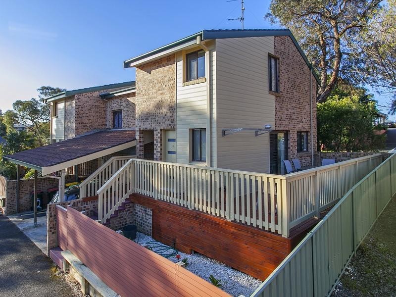 2/33 Tarrant Avenue, Kiama Downs NSW 2533