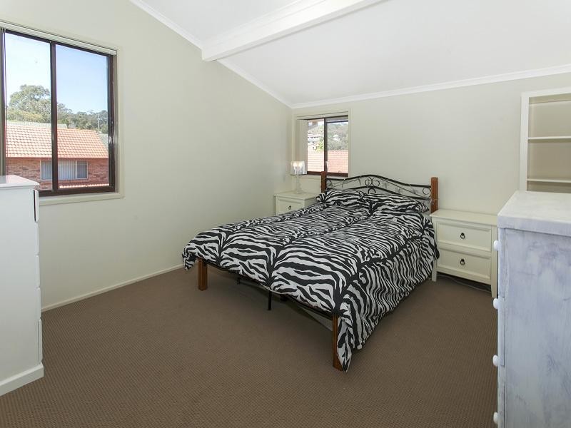 2/33 Tarrant Avenue, Kiama Downs NSW 2533