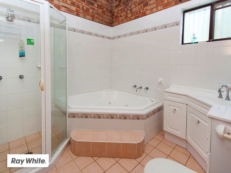 121 Kiarama Avenue, Kiama Downs NSW 2533