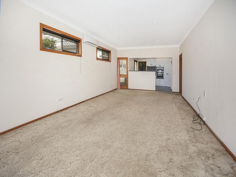 8 Barney Street, Kiama NSW 2533