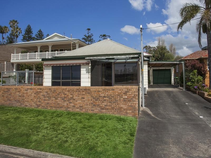 8 Barney Street, Kiama NSW 2533