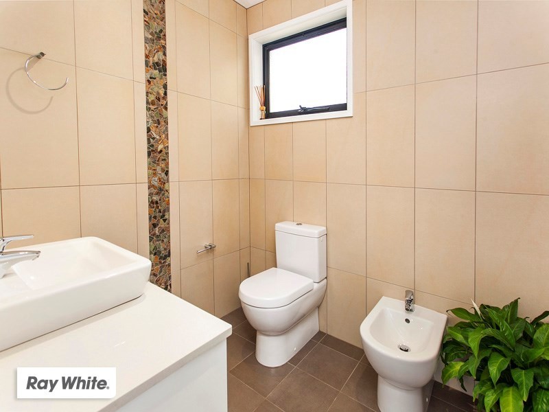 114 North Kiama Drive, Kiama Downs NSW 2533