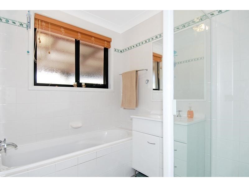 79 Barton Drive, Kiama Downs NSW 2533