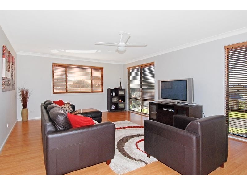 79 Barton Drive, Kiama Downs NSW 2533