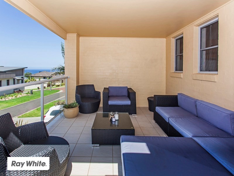 8 Price Avenue, Kiama NSW 2533