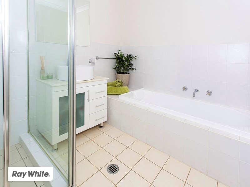 8 Price Avenue, Kiama NSW 2533