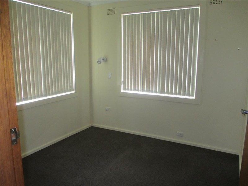 31 McGregor Avenue, Barrack Heights NSW 2528