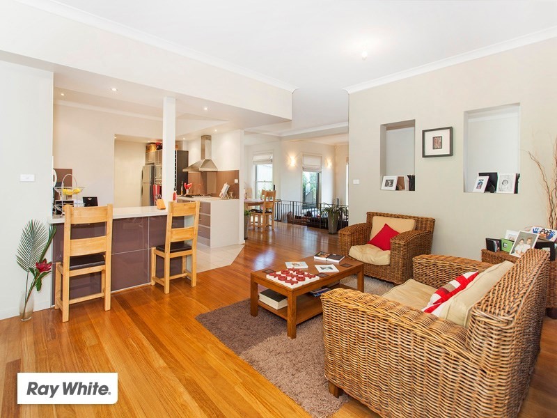 8 Dudgeon Street, Kiama NSW 2533