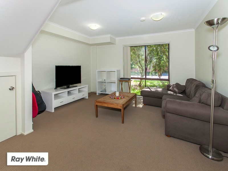 2/33 Tarrant Avenue, Kiama Downs NSW 2533