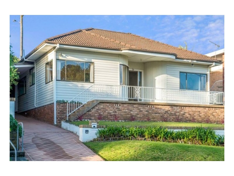 11 Minnamurra Street, Kiama NSW 2533