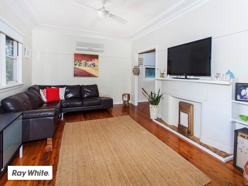 14 Henley Avenue, Kiama NSW 2533