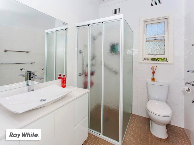 14 Henley Avenue, Kiama NSW 2533