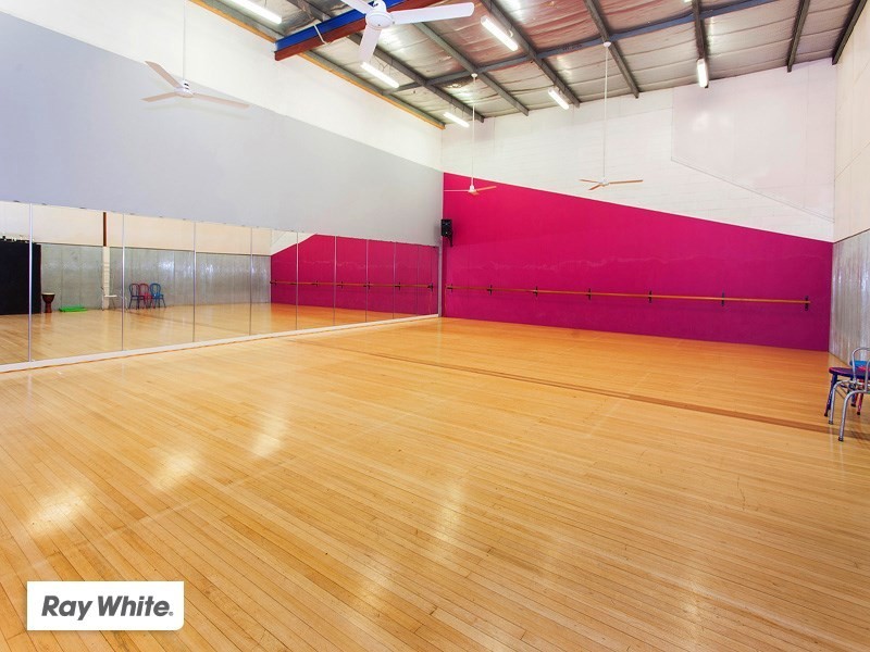 185 Princes Highway, Albion Park Rail NSW 2527