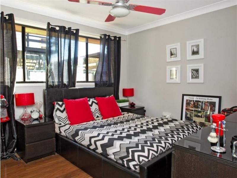 13 Hoskings Crescent, Kiama Downs NSW 2533