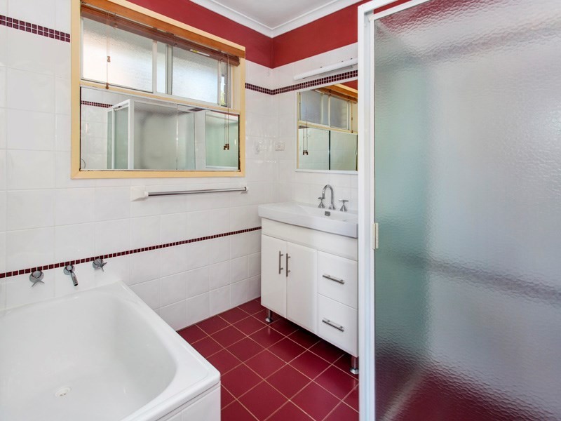 27 Flinders Avenue, Kiama Downs NSW 2533