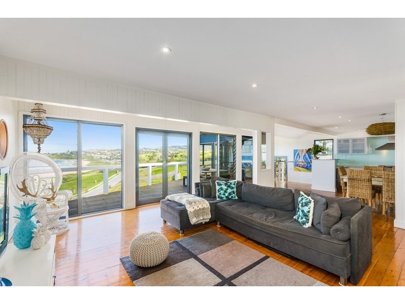 16 Darien Avenue, Kiama NSW 2533
