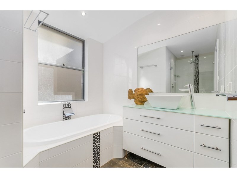 16 Darien Avenue, Kiama NSW 2533