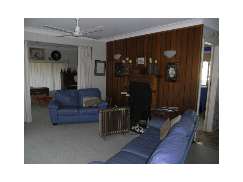 19 Bass Street, Kiama Downs NSW 2533