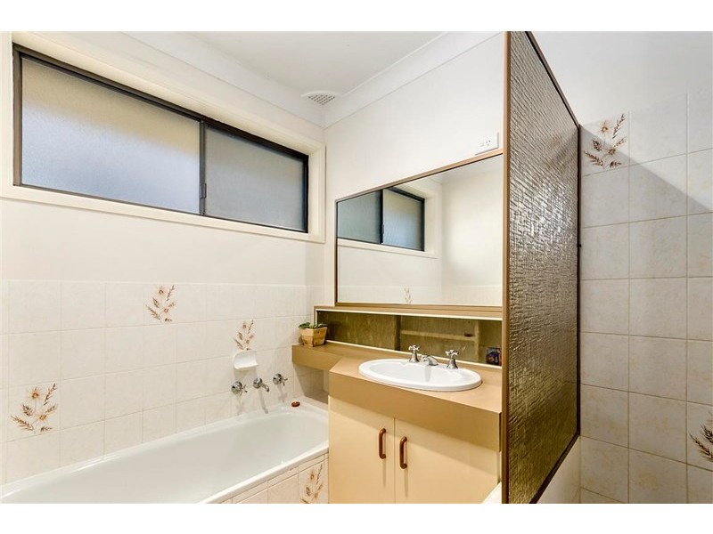 18 Irvine Street, Kiama NSW 2533