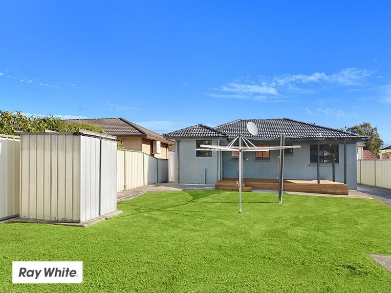19 Brigadoon Circuit, Oak Flats NSW 2529