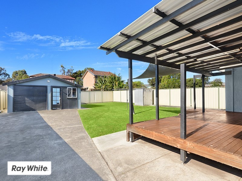 19 Brigadoon Circuit, Oak Flats NSW 2529