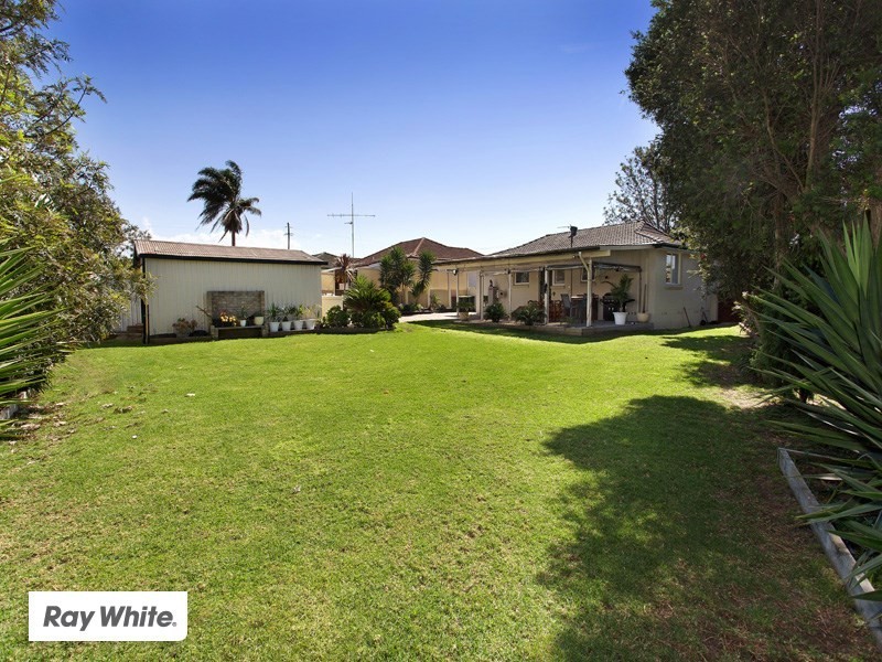 1 Ulster Avenue, Warilla NSW 2528