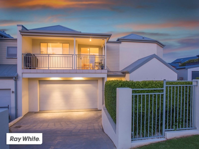 18 North Kiama Drive, Kiama Downs NSW 2533