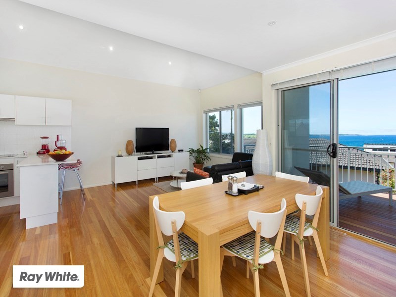 18 North Kiama Drive, Kiama Downs NSW 2533