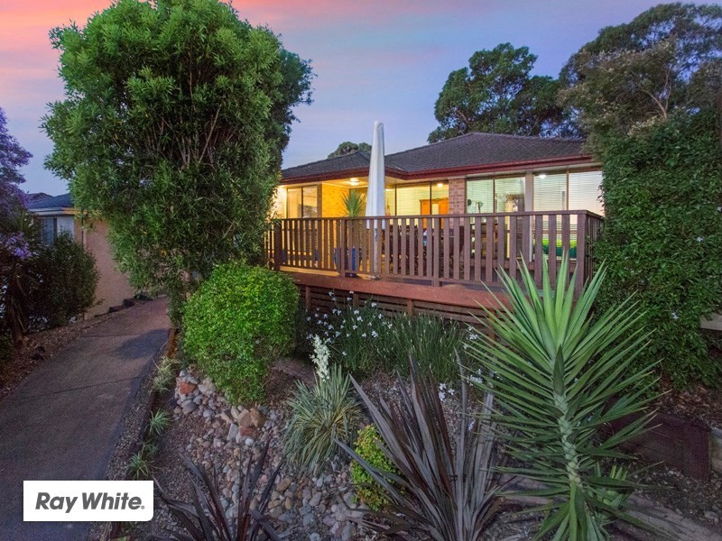 27 Barton Drive, Kiama Downs NSW 2533