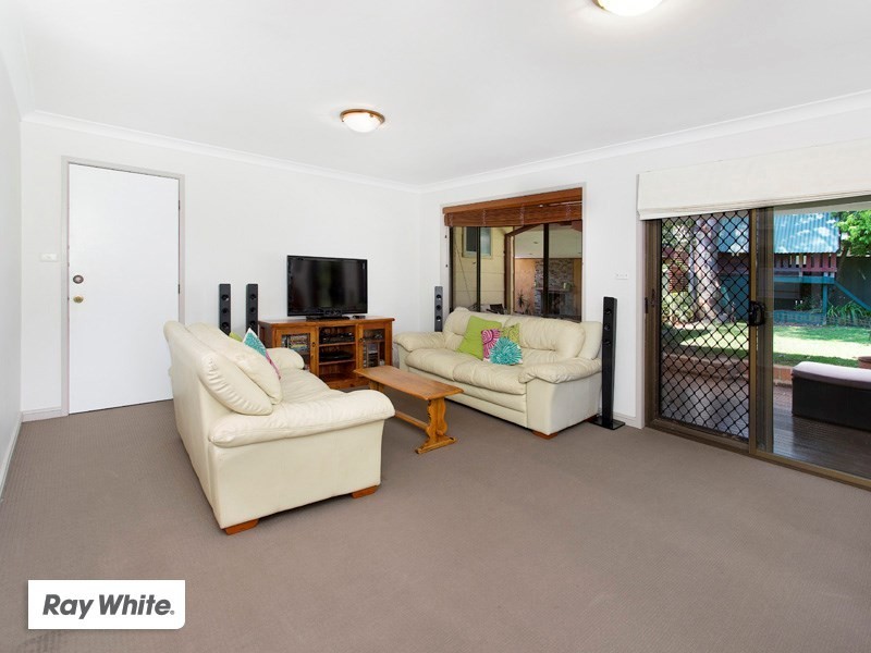 27 Barton Drive, Kiama Downs NSW 2533