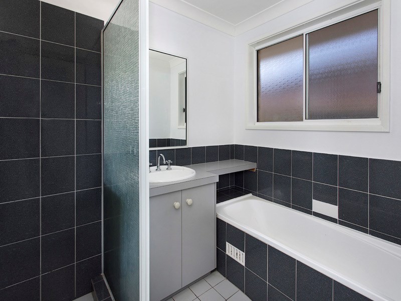 75 Meehan Drive, Kiama Downs NSW 2533